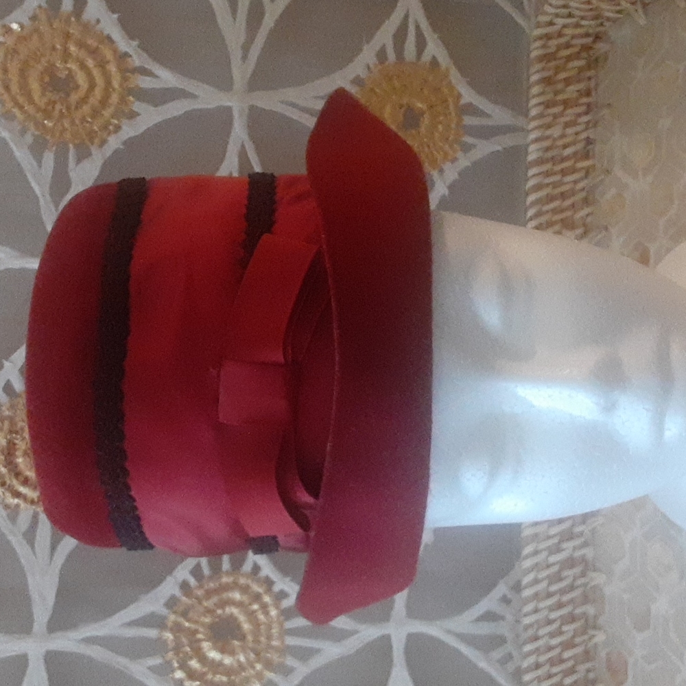 Vintage Junior B Womens Hat